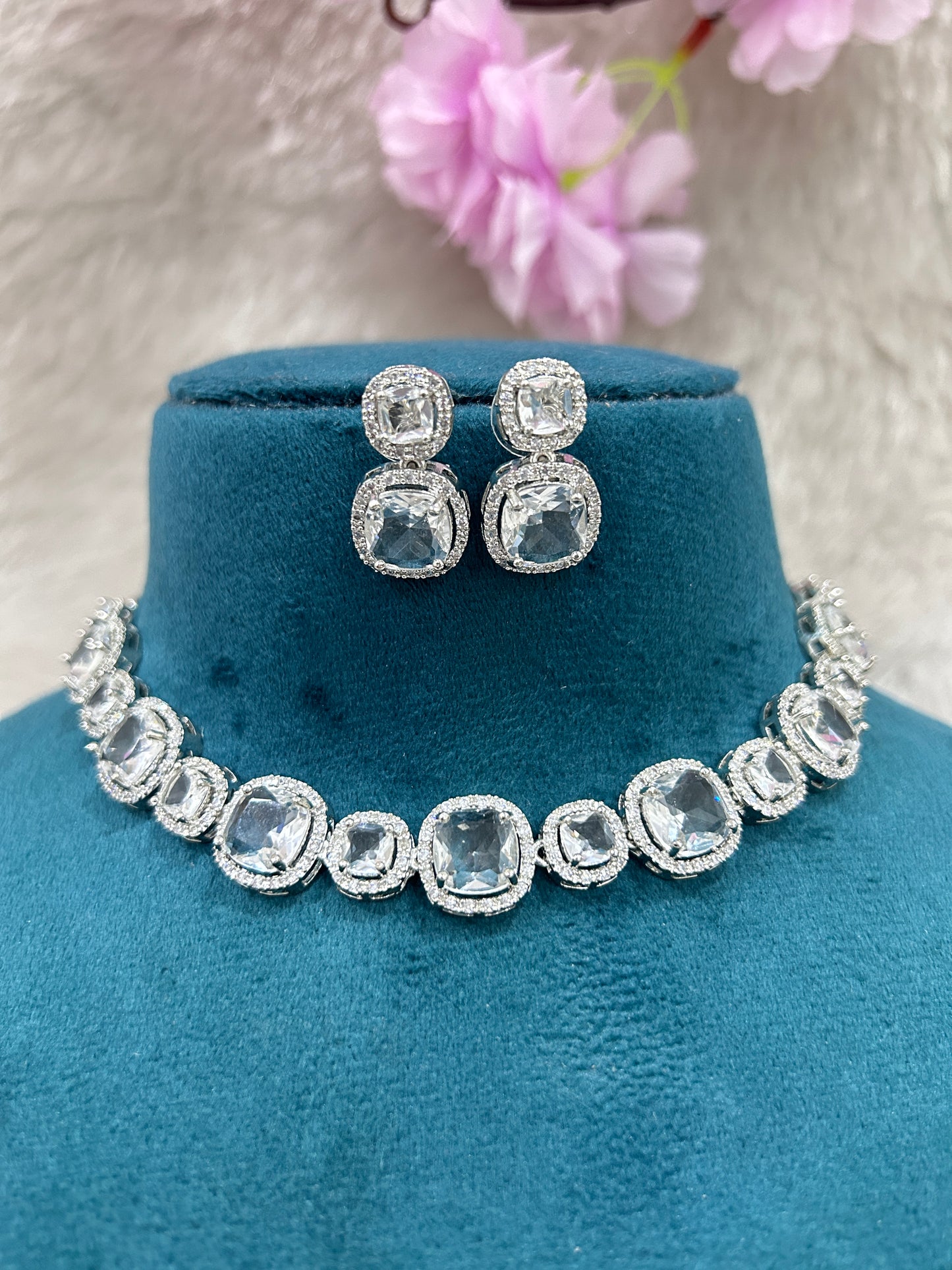 AD Choker Set #AD002 (Diamond White)
