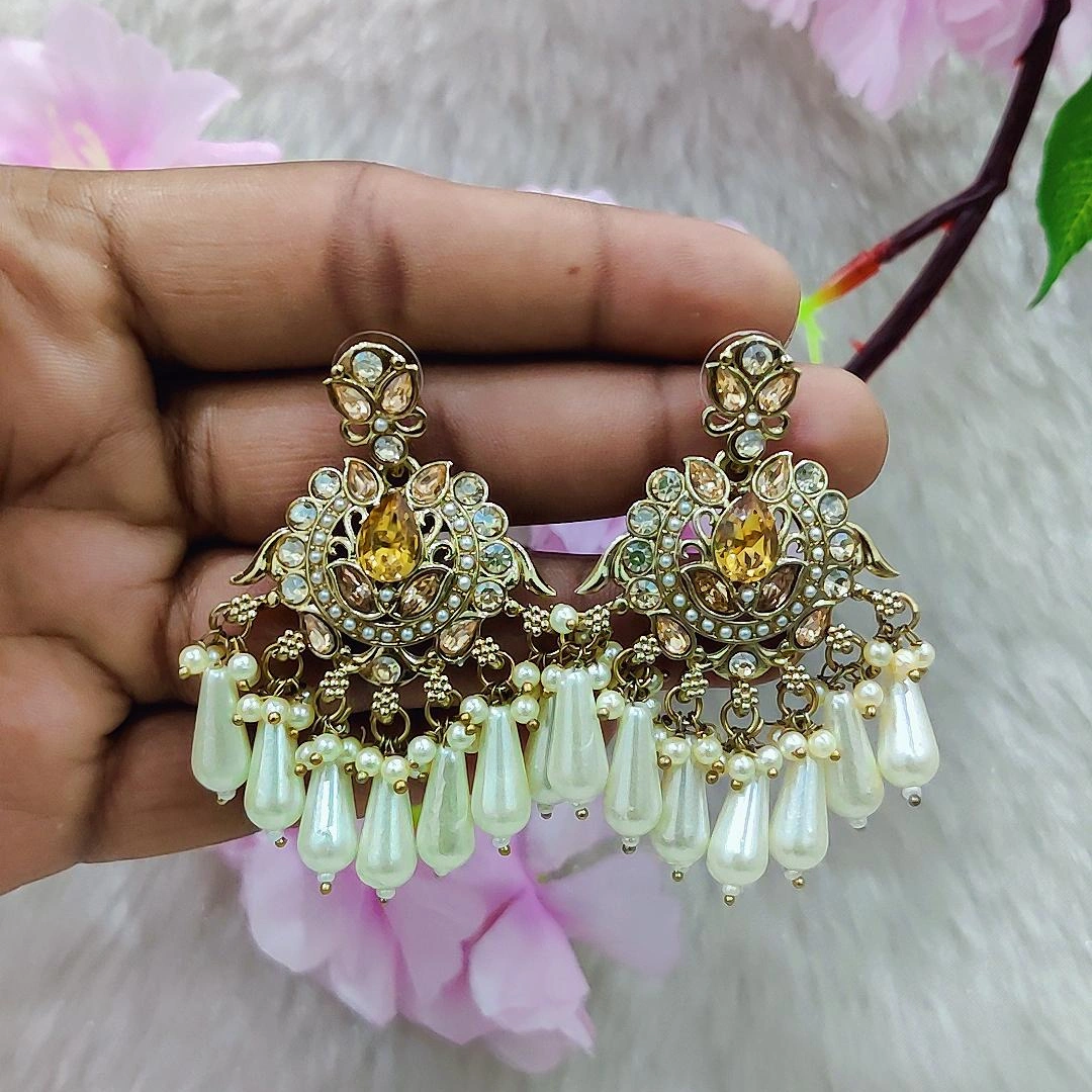 Earrings #E016
