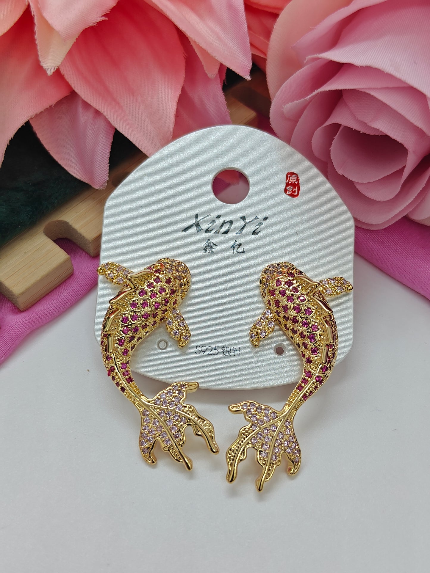 Quirky Earrings - B Shark - #QNE-234
