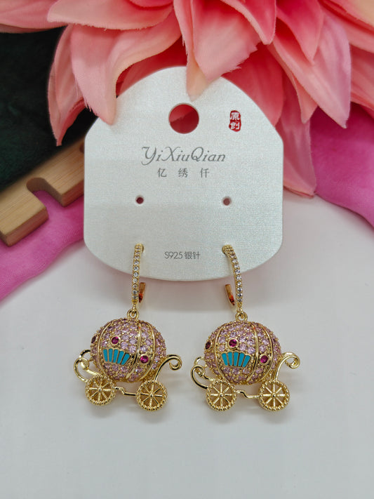 Quirky Earrings - Princes Carriage - #QNE-213