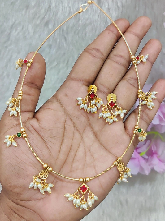 Wire Necklace Golden #N23