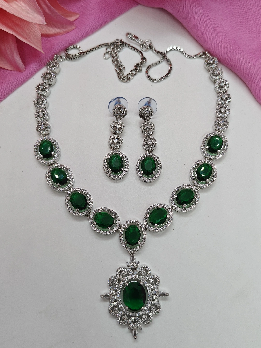 AD Choker Set #AD012 (Bottle Green)