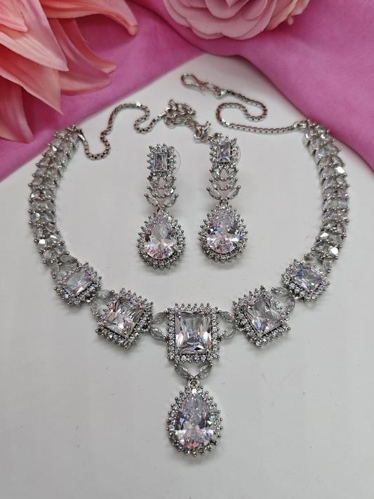 AD Choker Set #AD014 (Diamond White)